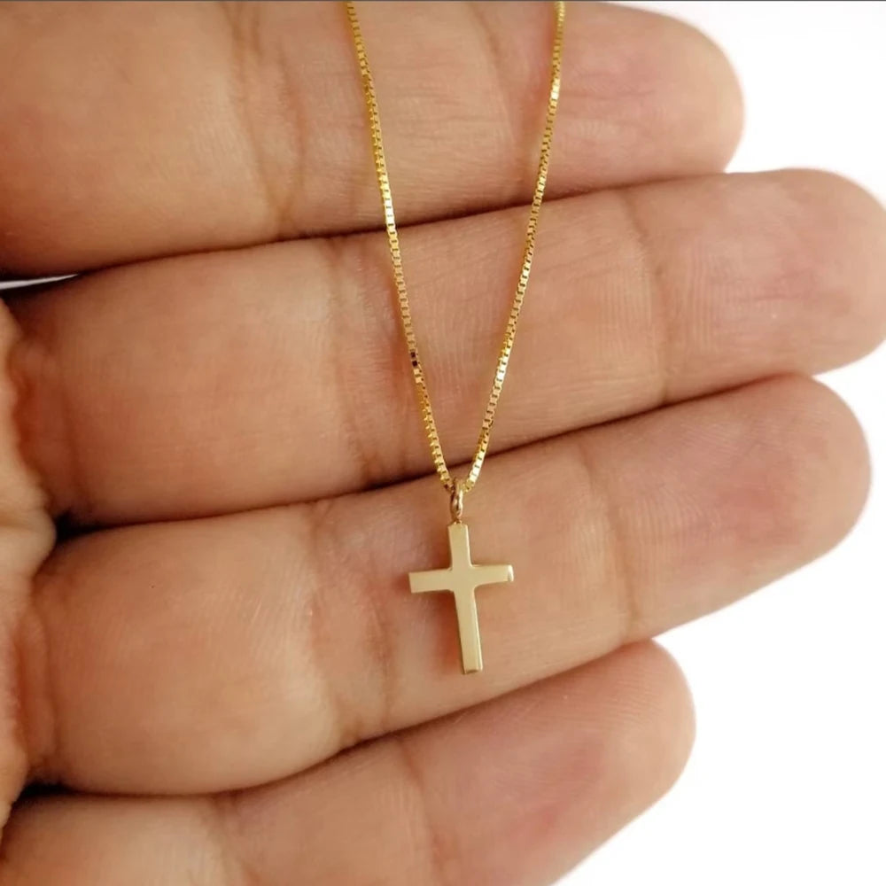 Graceful Cross Pendant Necklace