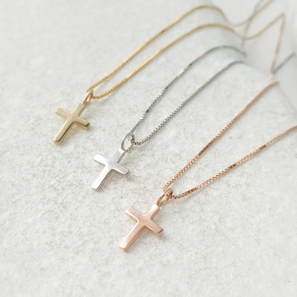 Graceful Cross Pendant Necklace